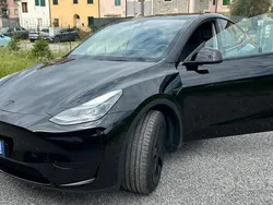 Usata 2024 Tesla Model Y SUV | 35.000 € (Super prezzo)