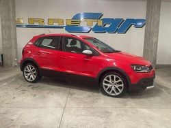 Flash red Usata 2016 VW Polo Tre volumi | 9900 € (Buon prezzo)