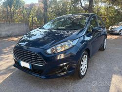 Blu Usata 2015 Ford Fiesta Titanium Tre volumi | 5950 € (Buon prezzo)