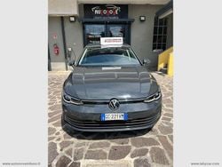 Grigio Usata 2020 VW Golf VIII Life Tre volumi | 16.500 € (Ottimo prezzo)