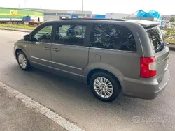 Grigio Usata 2011 Lancia Voyager Gold Monovolume | 9900 € (Buon prezzo)