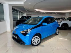 Blu Usata 2020 Toyota Aygo Connect Style Due volumi | 12.890 € (Buon prezzo)