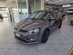 Grigio Usata 2016 VW Polo Comfortline Tre volumi | 6500 € (Ottimo prezzo)