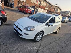 Bianco Usata 2012 Fiat Punto Tre volumi | 2800 € (Molto cara)