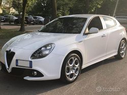 Bianco Usata 2021 Alfa Romeo Giulietta Edizione Speciale Tre volumi | 21.000 € (Buon prezzo)