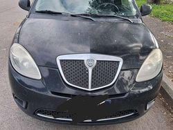 Nero Usata 2010 Lancia Ypsilon Due volumi | 2200 € (Buon prezzo)
