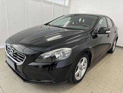 Nero (019) Usata 2015 Volvo V40 Station wagon | 11.850 € (Molto cara)