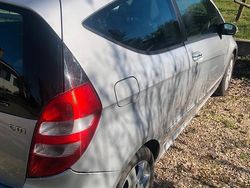 Grigio Usata 2008 Mercedes A190 Coupé | 2400 €