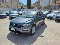 Grigio Usata 2020 VW T-Roc Style SUV | 18.650 € (Buon prezzo)
