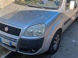 Grigio Usata 2009 Fiat Doblò Monovolume | 4300 € (Buon prezzo)