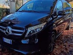 Usata 2023 Mercedes V300 Avantgarde Monovolume | 65.850 € (Cara)