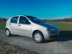 Grigio Usata 2003 Fiat Punto Due volumi | 2500 € (Buon prezzo)
