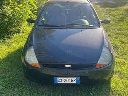 Nero Usata 2005 Ford Ka Due volumi | 1200 € (Buon prezzo)