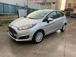Gray Usata 2014 Ford Fiesta Tre volumi | 4699 € (Ottimo prezzo)