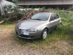Grigio Usata 2005 Alfa Romeo 147 Distinctive Due volumi | 700 € (Super prezzo)