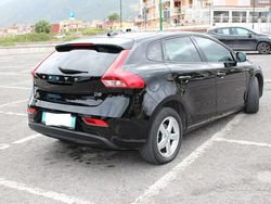 Nero Usata 2017 Volvo V40 Business Edition Station wagon | 6900 € (Buon prezzo)