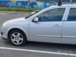 Grigio Usata 2007 Opel Astra Tre volumi | 1200 € (Super prezzo)