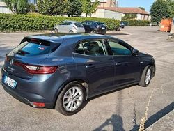 Blu Usata 2016 Renault Mégane IV Tre volumi | 9200 € (Buon prezzo)
