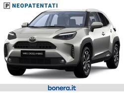 Argento Nuova 2025 Toyota Yaris Cross Trend SUV | 31.200 € (Molto cara)