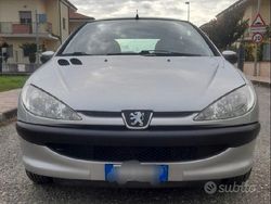 Grigio Usata 2005 Peugeot 206 | 1800 €