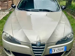 Usata 2005 Alfa Romeo 147 Distinctive Due volumi | 1500 € (Buon prezzo)