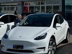 Usata 2023 Tesla Model Y RWD SUV | 25.000 € (Buon prezzo)