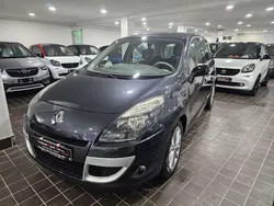 Grigio moda metallizzato Usata 2011 Renault Scénic III Monovolume | 4490 € (Buon prezzo)