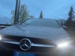 Grigio Usata 2020 Mercedes A180 Due volumi | 26.500 € (Molto cara)