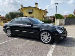 Usata 2008 Mercedes E320 Tre volumi | 9500 € (Molto cara)