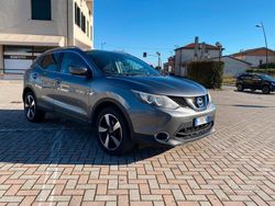 Grigio Usata 2016 Nissan Qashqai SUV | 9500 € (Buon prezzo)