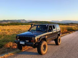 Usata 1998 Jeep Cherokee SUV | 4000 € (Buon prezzo)