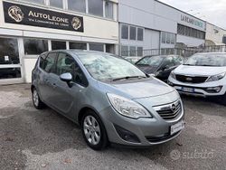 Grigio Usata 2012 Opel Meriva Cosmo Monovolume | 2900 € (Buon prezzo)