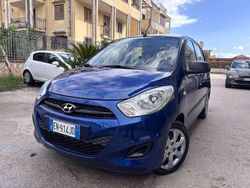 Blu/azzurro Usata 2012 Hyundai i10 Due volumi | 2750 € (Ottimo prezzo)