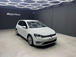 Bianco Usata 2017 VW Golf VII Highline Tre volumi | 11.999 € (Buon prezzo)