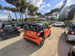 Arancione metallizzato Usata 2017 Smart ForTwo Coupé Coupé | 11.800 € (Ottimo prezzo)