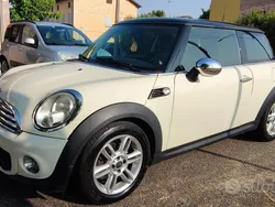 Beige Usata 2011 Mini Cooper Due volumi | 6700 € (Buon prezzo)