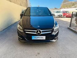 Blu Usata 2017 Mercedes B180 Premium Monovolume | 11.999 € (Super prezzo)