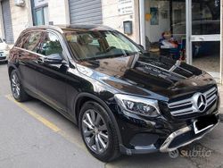 Nero Usata 2015 Mercedes GLC220 Tre volumi | 20.900 € (Buon prezzo)