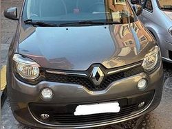 Grigio Usata 2019 Renault Twingo Due volumi | 12.000 € (Molto cara)