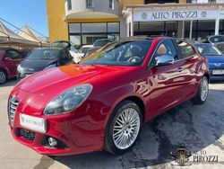 Rosso Usata 2015 Alfa Romeo Giulietta Exclusive Due volumi | 12.000 € (Molto cara)