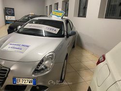 Argento Usata 2010 Alfa Romeo Giulietta Progression Tre volumi | 4999 € (Buon prezzo)