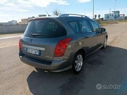 Grigio Usata 2010 Peugeot 308 Premium Station wagon | 4500 € (Buon prezzo)
