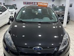 Nero Usata 2011 Ford Fiesta Tre volumi | 2999 € (Ottimo prezzo)