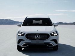 Argento Nuova 2025 Mercedes GLA200 SUV | 44.100 € (Ottimo prezzo)