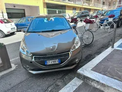 Usata 2012 Peugeot 208 Due volumi | 6500 € (Buon prezzo)