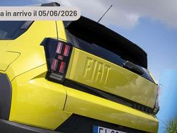 Argento Nuova 2025 Fiat Grande Panda Pop Due volumi | 17.090 €