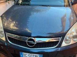 Grigio Usata 2006 Opel Vectra Station wagon | 2900 € (Buon prezzo)
