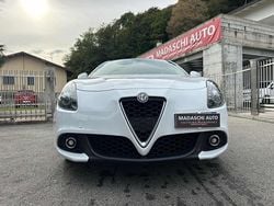 Bianco Usata 2017 Alfa Romeo Giulietta Due volumi | 11.500 € (Buon prezzo)