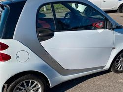 Bianco Usata 2011 Smart ForTwo Coupé Coupé | 6500 € (Buon prezzo)