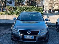 Grigio Usata 2005 VW Passat Tre volumi | 3000 € (Cara)